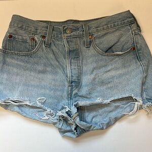 Levi's Women's 501 Original Shorts - Light Wash